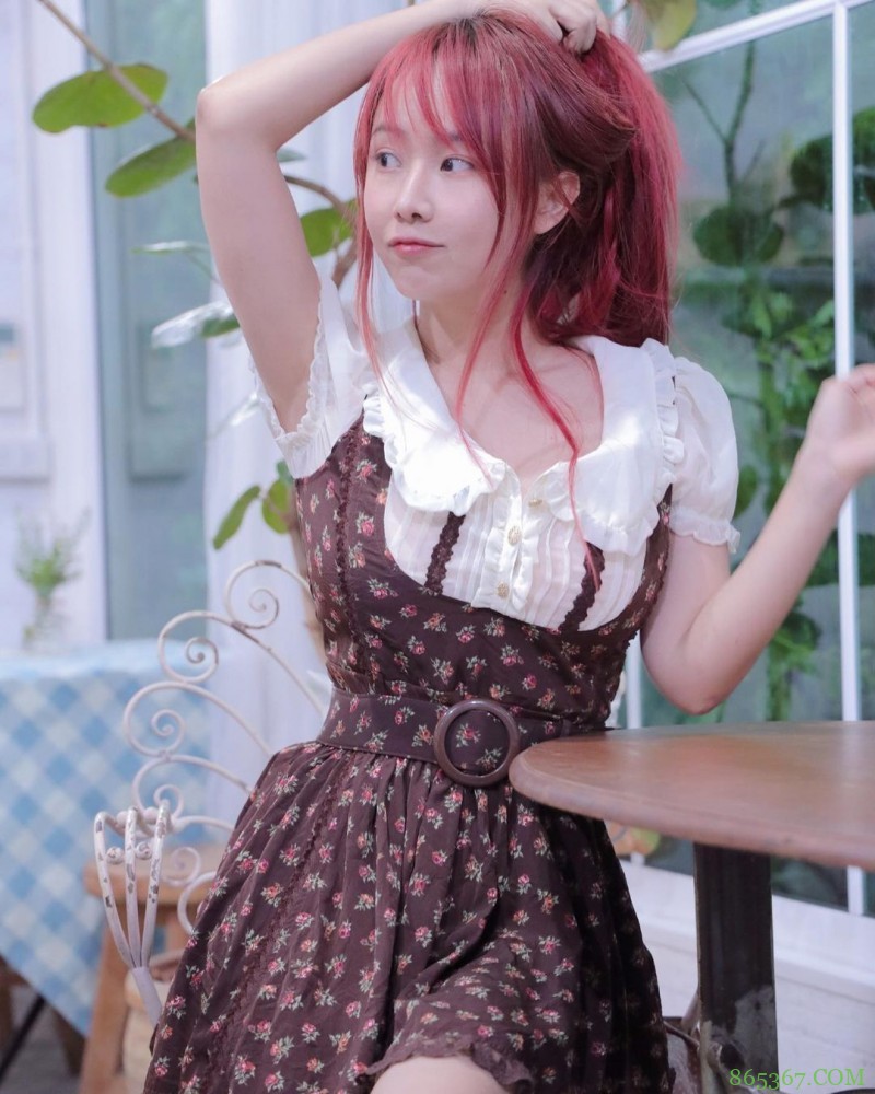 素颜也不怕!泰国童颜正妹《Munkaw Chaos》白嫩好青春!