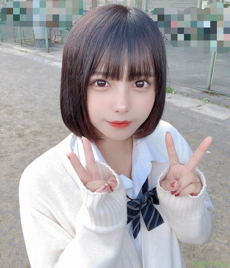 短发萝莉《宫崎あみさ》萌萌大眼身穿制服原来是偶像!
