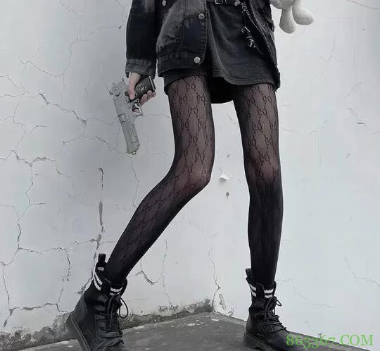 名媛风字母丝袜,到底是怎么走红的?的图片 第4张 名媛风字母丝袜,到底是怎么走红的?