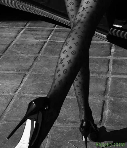 名媛风字母丝袜,到底是怎么走红的?的图片 第9张 名媛风字母丝袜,到底是怎么走红的?