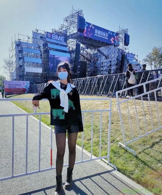 名媛风字母丝袜,到底是怎么走红的?的图片 第27张 名媛风字母丝袜,到底是怎么走红的?