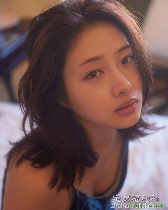 石原聪美新男朋友曝光 性感私房照片欣赏