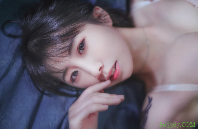 缸缸钢牙姐G私房写真 钢牙妹极品性感翘臀诱人