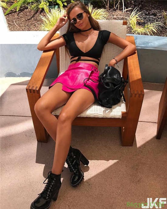 欧美正妹Xenia Deli调情影片尺度大开 羞涩美女蜕变熟魅力女人