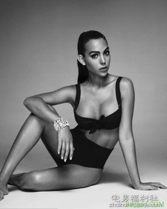 世界杯足球明星背后的女人 一个比一个性感火辣