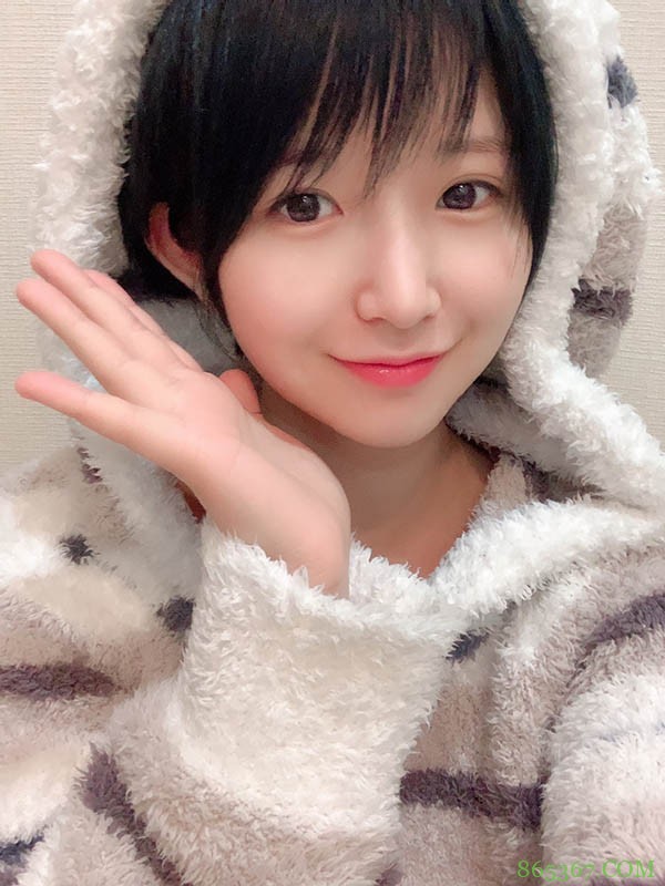 膀胱怪怪的⋯深田结梨变潮吹怪物了!