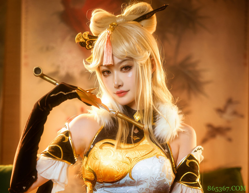 cos圈过完年就有瓜吃,男方说对面骗钱,女方说对面家暴pua