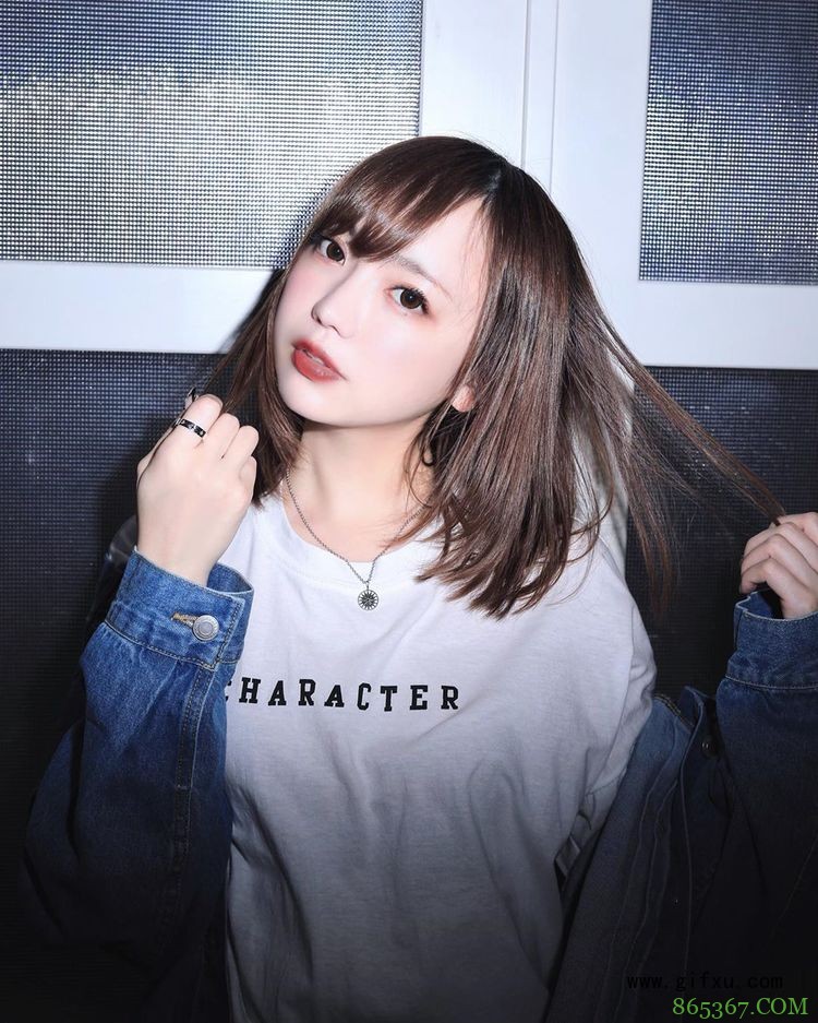 镰田纮子个人资料简介，透视制服诱惑隐约看见浑圆饱满