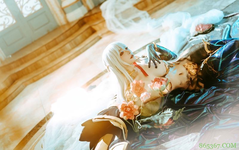 微博二次元 超高颜值coser念念_D 2套-白色竞泳/迦摩2套写真+一些散图 合集【460P/2G】