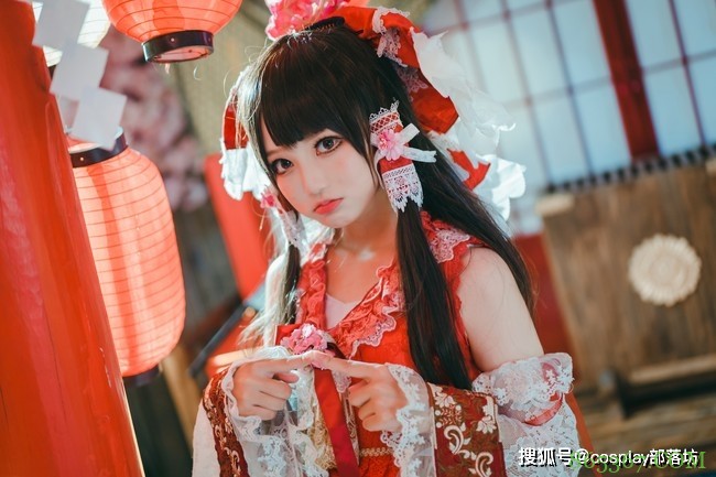 cos：东方project博丽灵梦cos正片@元素