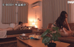 【众鑫娱乐】響蓮(响莲)、設楽ゆうひ(设乐夕日)共演作品EBWH-090发布！跨片商梦之共演！两大身材强者抢一根棒子狂摇一整天！【EV扑克官网】