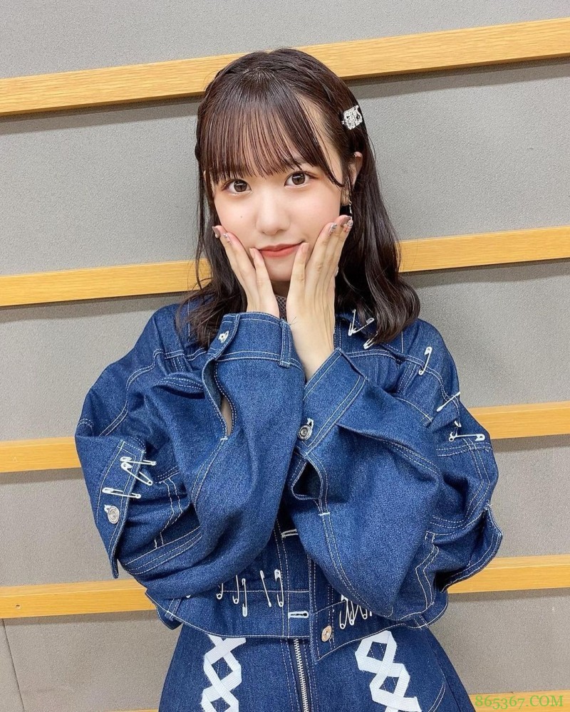 年轻即是本钱!高中生偶像「铃木遥夏」17岁肉体散发青春活力樱桃小嘴让人好想咬一口