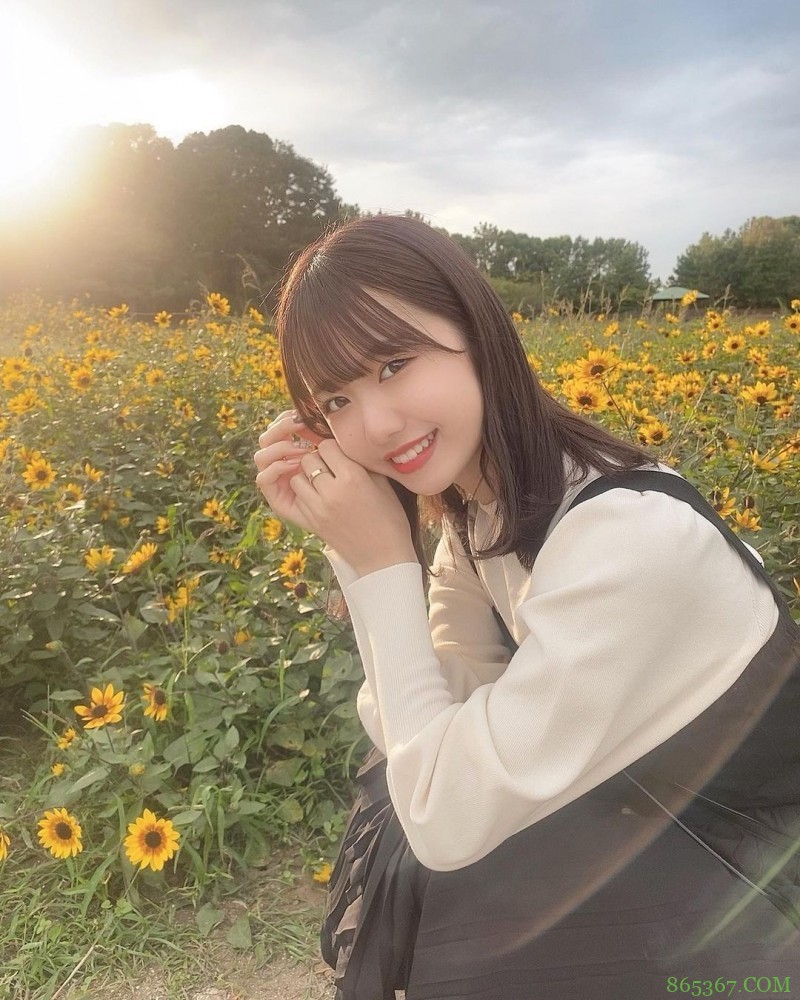 年轻即是本钱!高中生偶像「铃木遥夏」17岁肉体散发青春活力樱桃小嘴让人好想咬一口