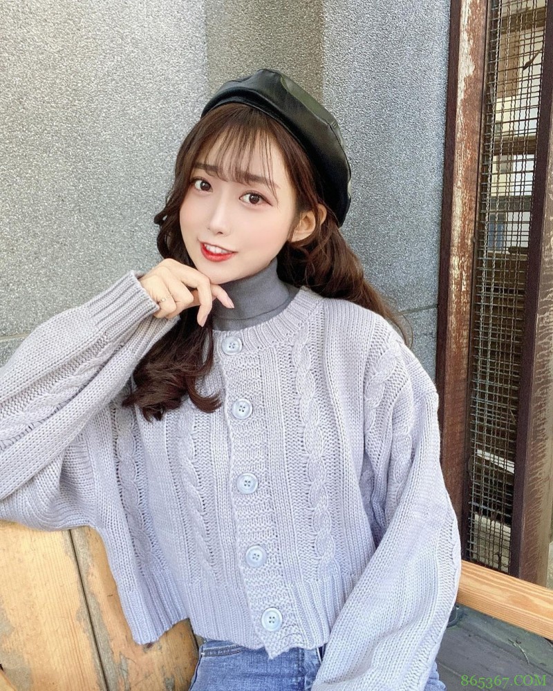 公园散步出没天菜正妹「Yuna元元」,甜甜一笑就让人心动!