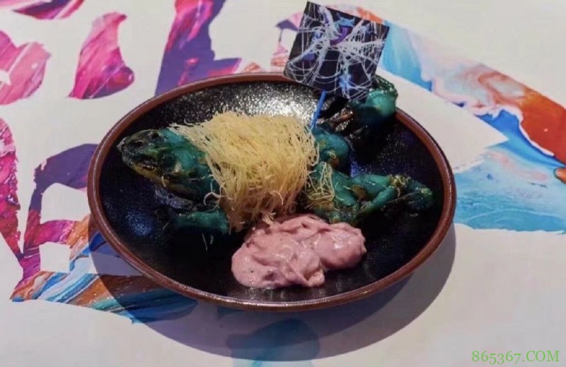 转生成蜘蛛推出主题餐厅，这饭菜看着不太能下嘴啊