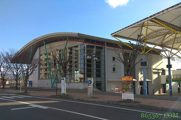 丧尸动漫《佐贺偶像是传奇》 “尸学”受佐贺官方重视