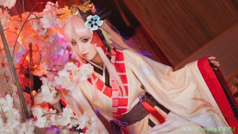 cos:阴阳师辉夜姬鹤栖竹云cos正片@冥戏