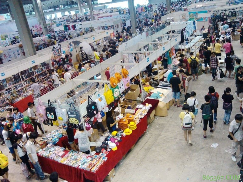 提到漫展就想到cos,国内的cos和漫展是怎么紧密相关的呢?