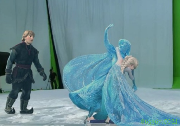 冰雪奇缘被人恶搞,取下口罩的艾莎太搞笑,戴上墨镜像女王