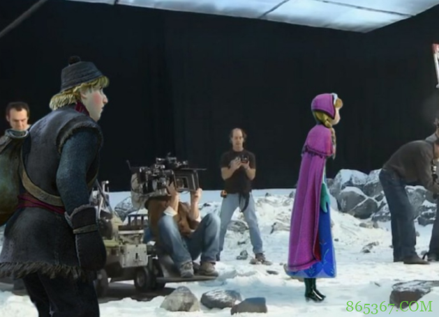 冰雪奇缘被人恶搞,取下口罩的艾莎太搞笑,戴上墨镜像女王