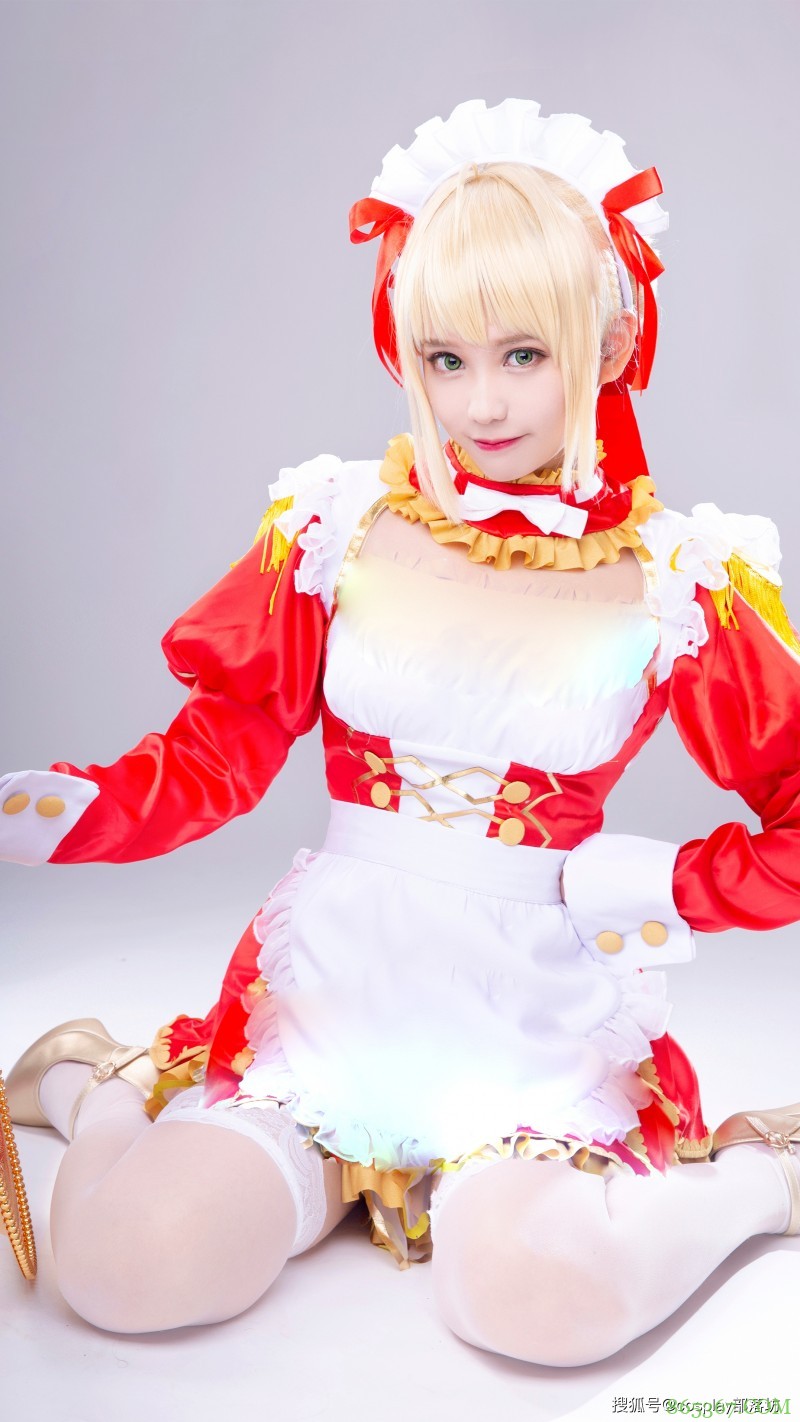 cos：fgo尼禄同人女仆cos正片，节日快乐