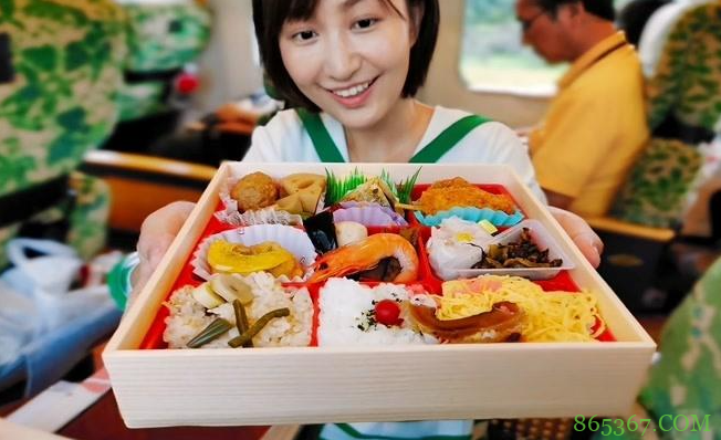 这几位B站UP主都快700万粉了,绵羊党妹何同学谁能先达到?