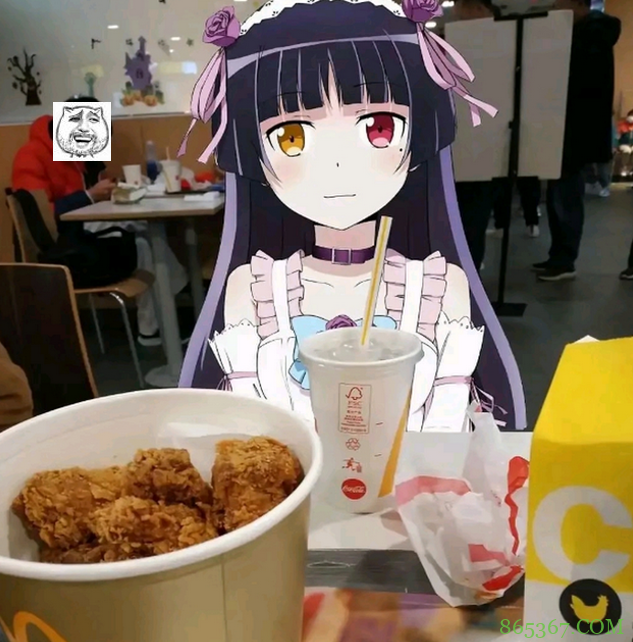 网友分享动漫P图，让二次元老婆陪自己吃饭，好像混进了奇怪的人