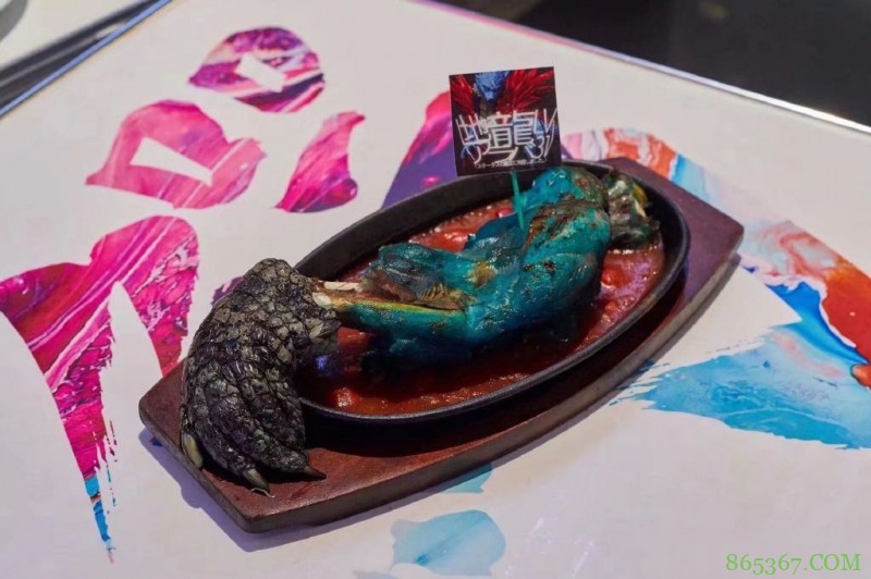 转生成蜘蛛推出主题餐厅，这饭菜看着不太能下嘴啊