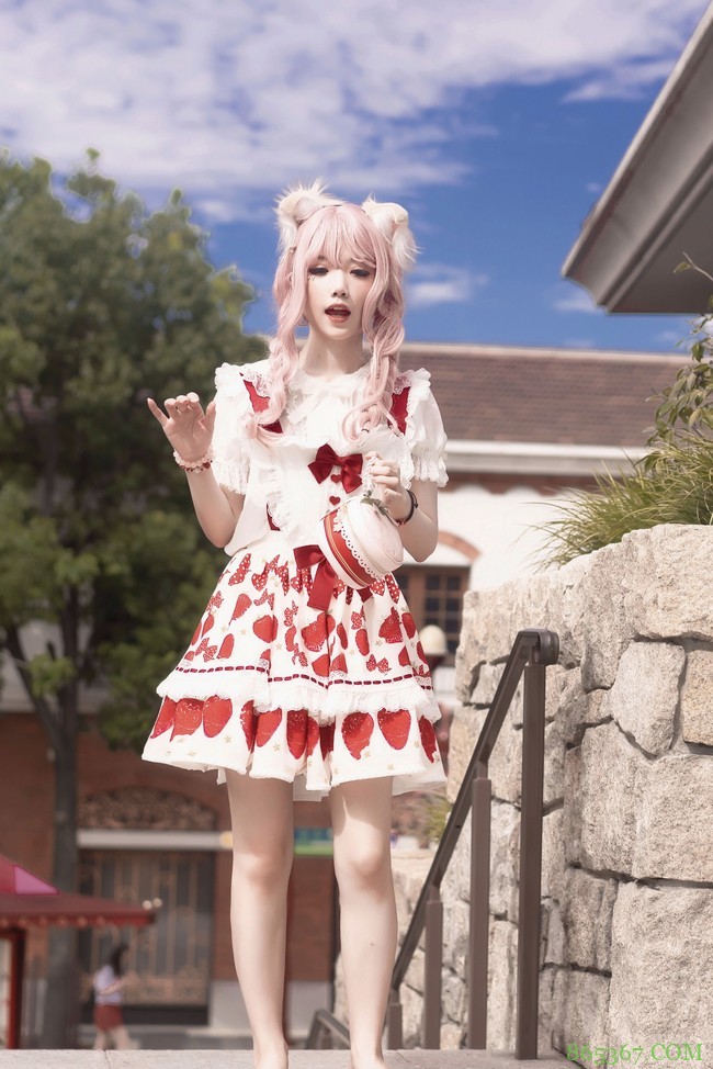 Lolita上新，甜甜草莓