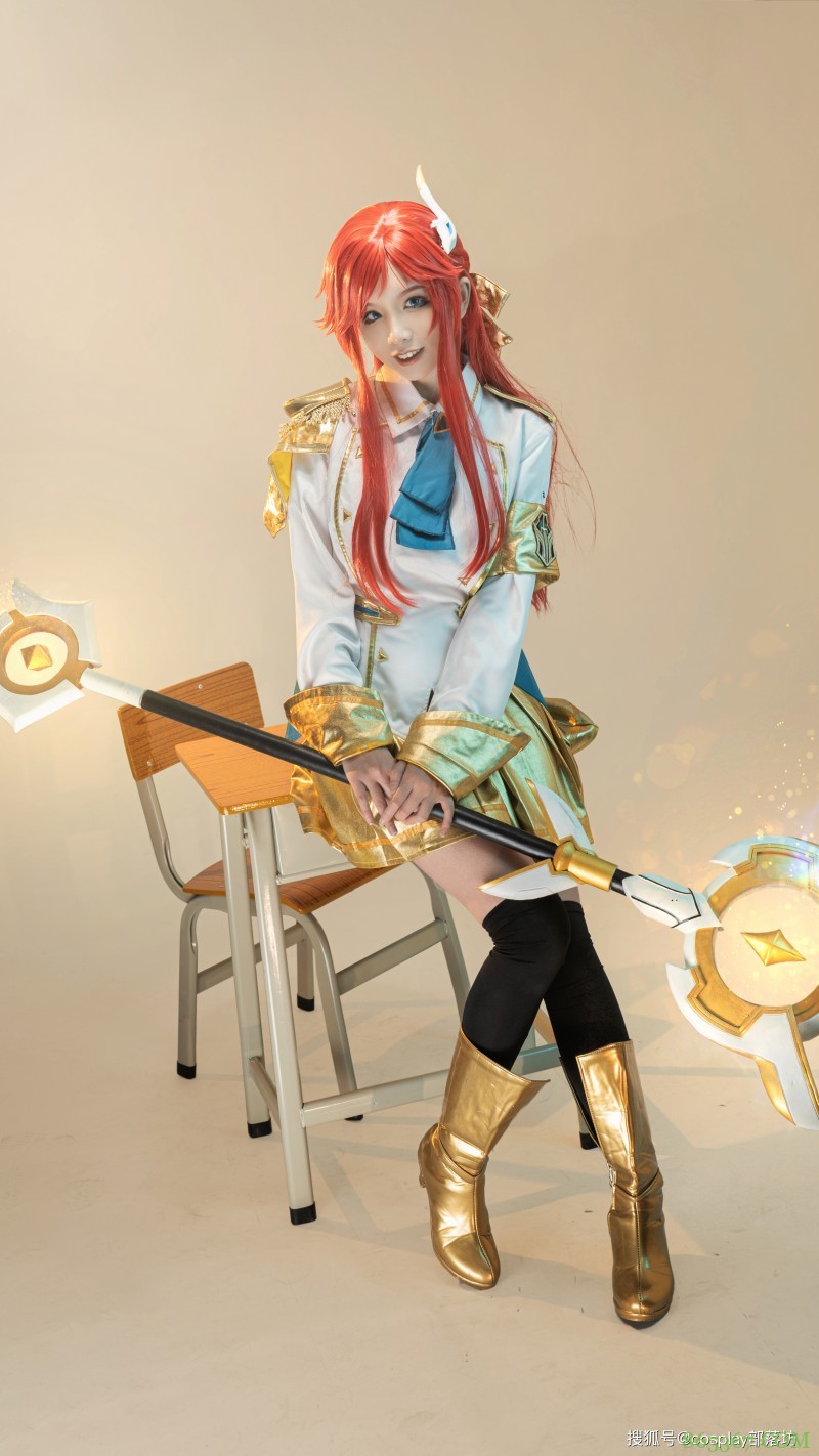 cos:lol战斗学院至臻拉克丝cos正片@落切