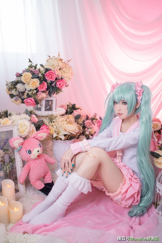 cos:初音未来双马尾mikucos正片@冷翼可