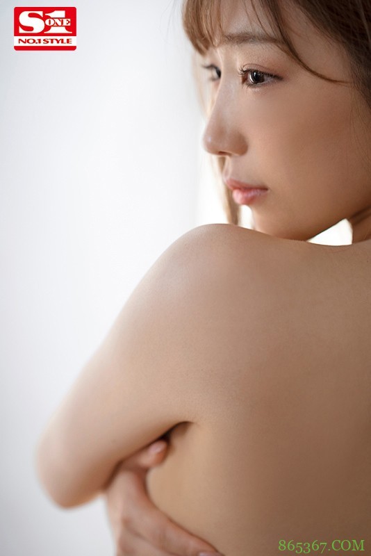 不讲理的H罩杯!长身比例不输安斋!一摸就爽的高潮体质!每天都自慰的小宵こなん来啦 …