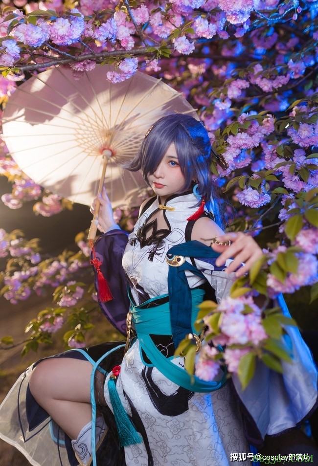 cos：崩坏3云墨丹心符华cos正片@绫Aya