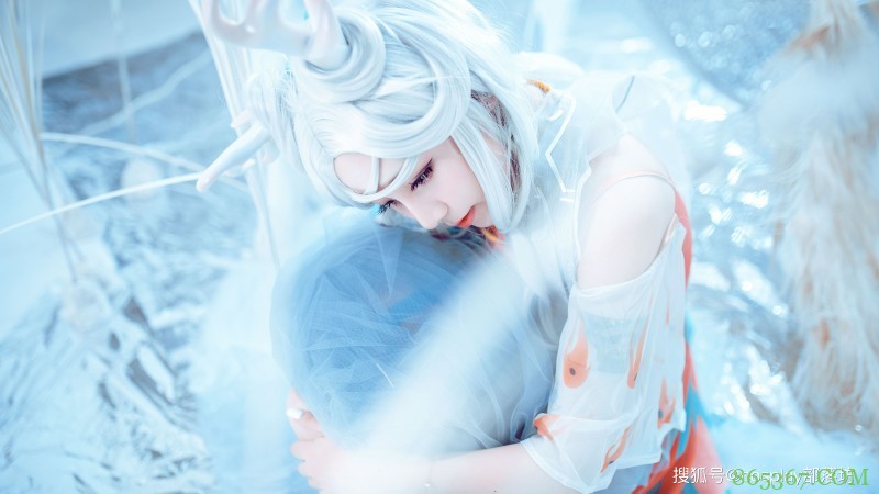 cos：王者荣耀瑶与神鹿@一块老冰糖​