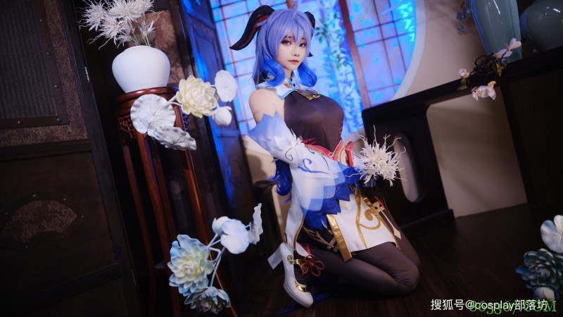 cos：原神甘雨cos正片@软软酱，饮必甘露，食必嘉禾