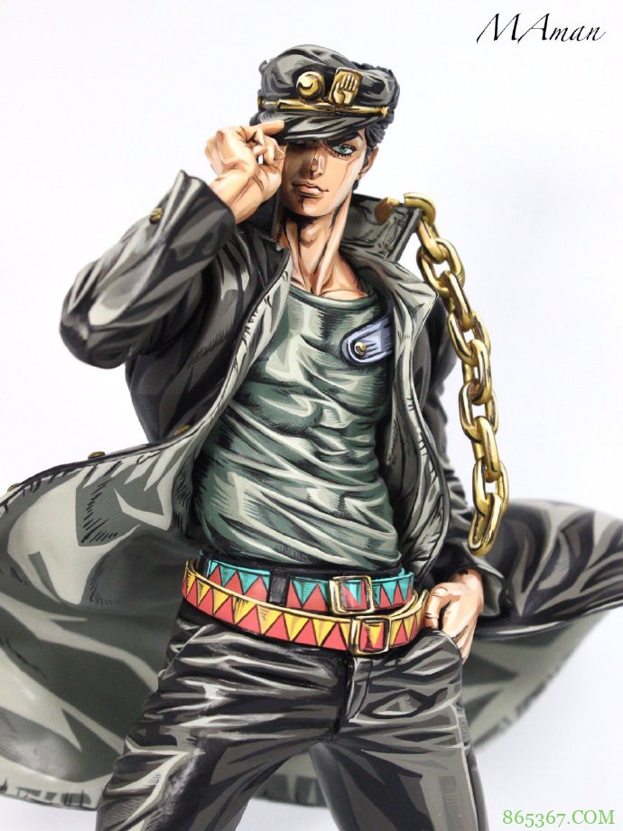 网友中奖了个JOJO手办，嫌太难看自己涂装了一遍，成品效果太惊艳