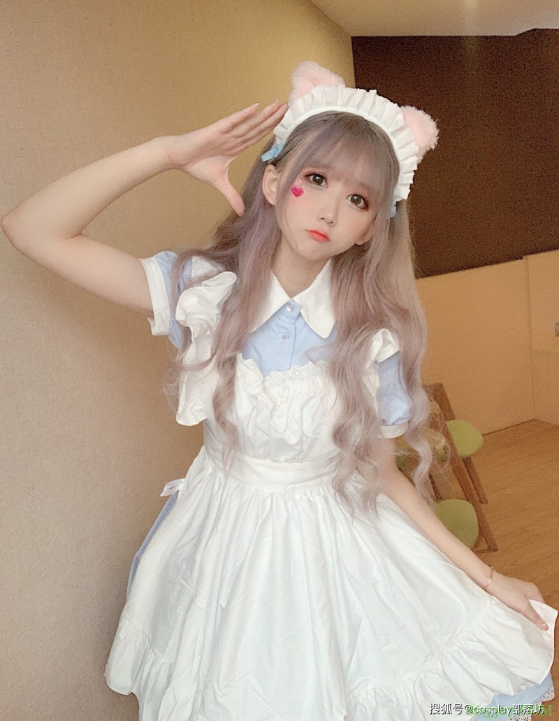 Lolita：这是谁家走丢的小猫咪