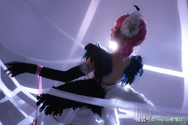 cos:王者荣耀小乔天鹅之梦cos正片@蓝璃