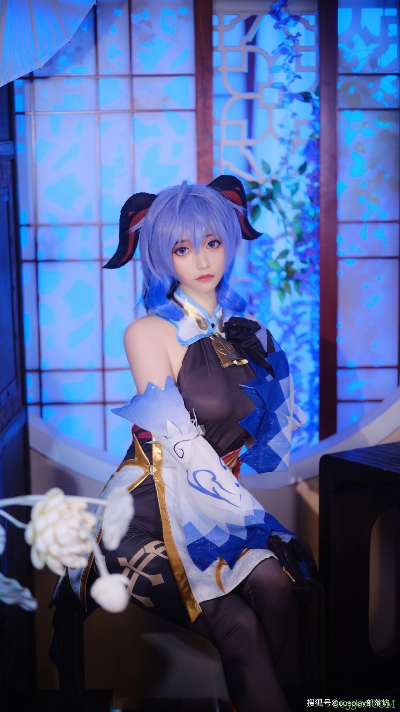 cos：原神甘雨cos正片@软软酱，饮必甘露，食必嘉禾