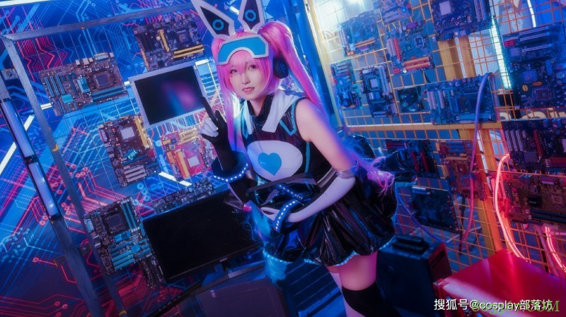 cos：王者荣耀安琪拉心灵骇客和妲己时之彼端