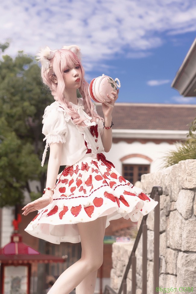 Lolita上新，甜甜草莓