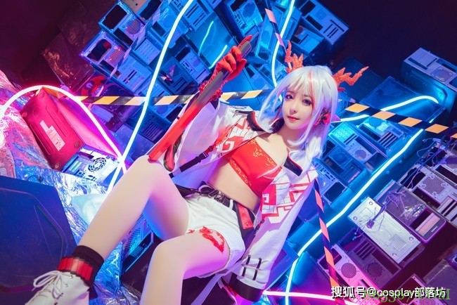 cos:明日方舟年cos正片@佐佐木玲子