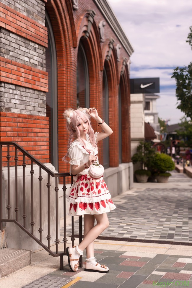 Lolita上新，甜甜草莓