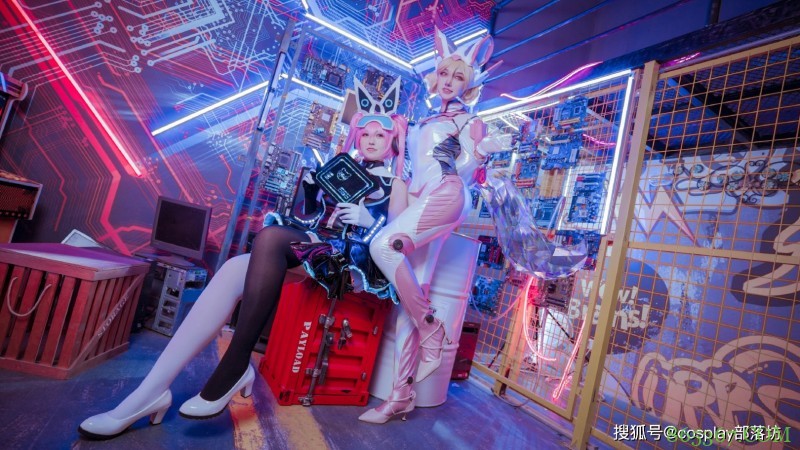 cos：王者荣耀安琪拉心灵骇客和妲己时之彼端