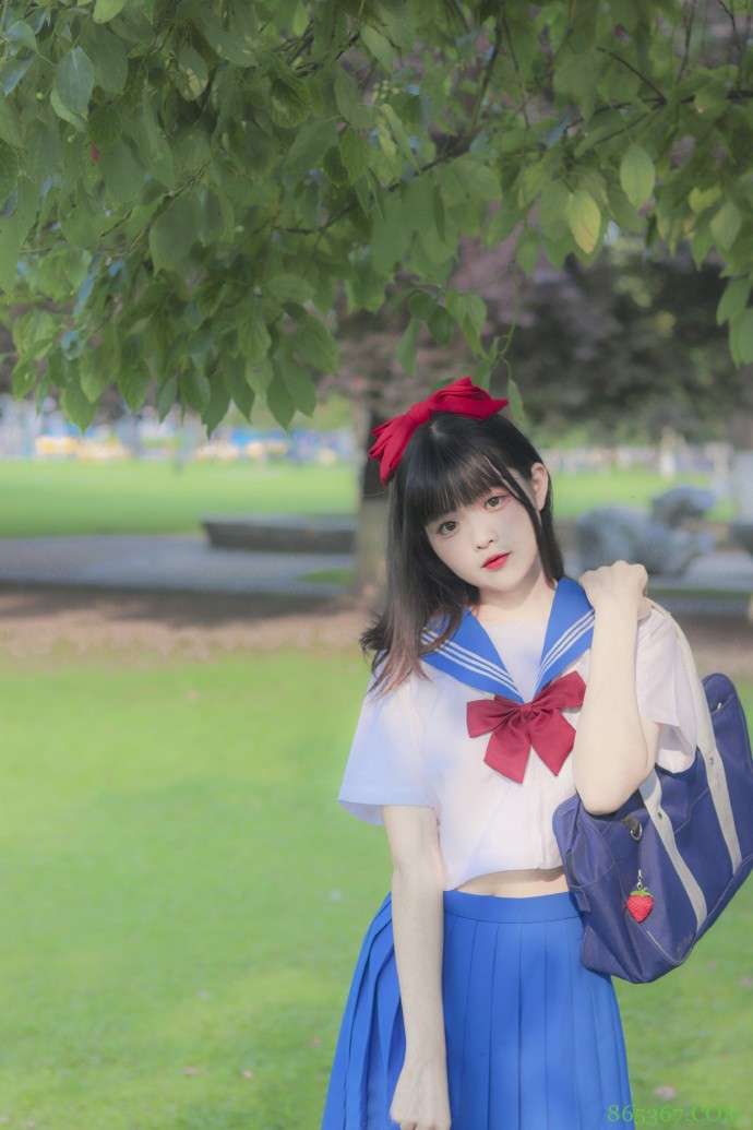 jk少女，她比苹果还甜！