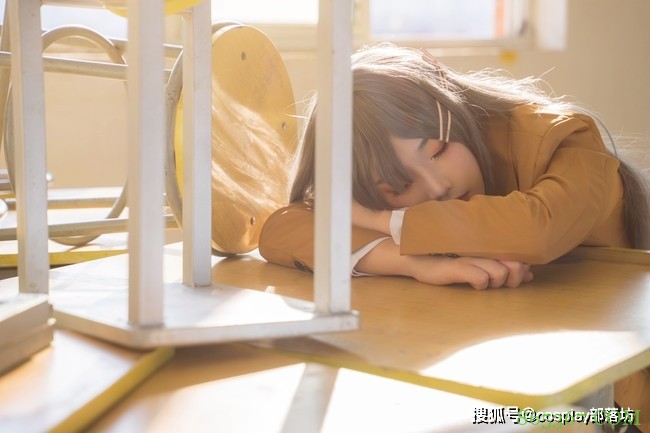 cos:麻衣学姐,请辅导我的作业吧!