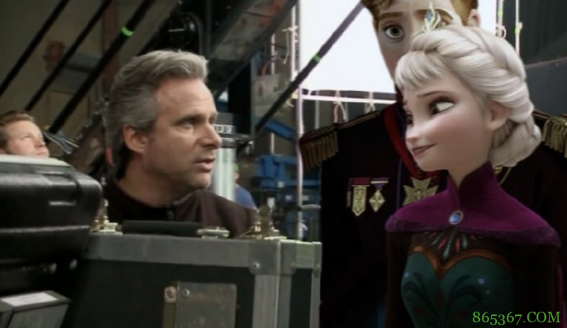 假如冰雪奇缘是特效做的，艾莎抱着假道具，姐妹俩看着摄像机