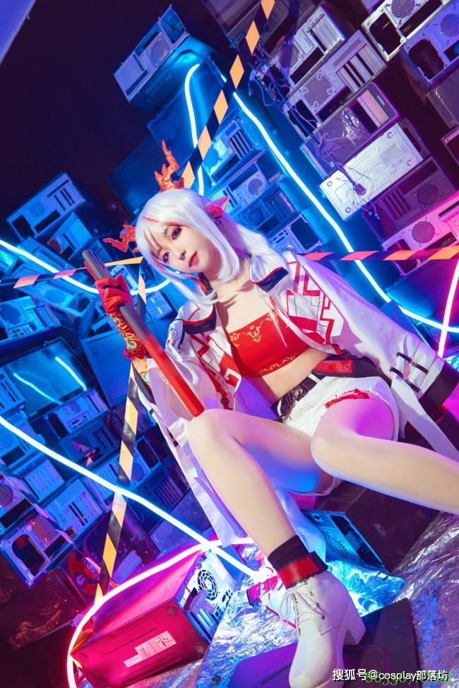 cos:明日方舟年cos正片@佐佐木玲子