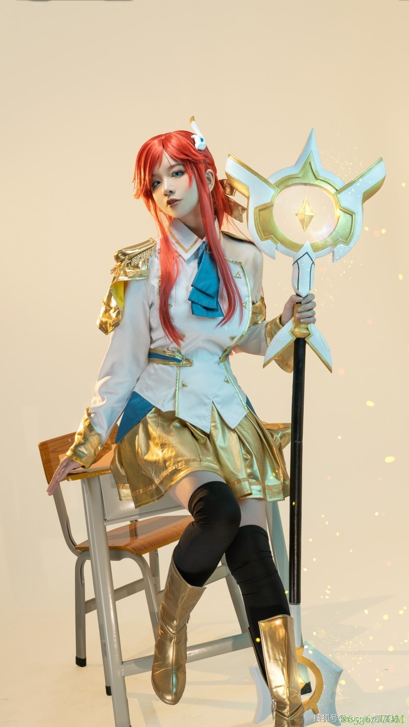 cos:lol战斗学院至臻拉克丝cos正片@落切