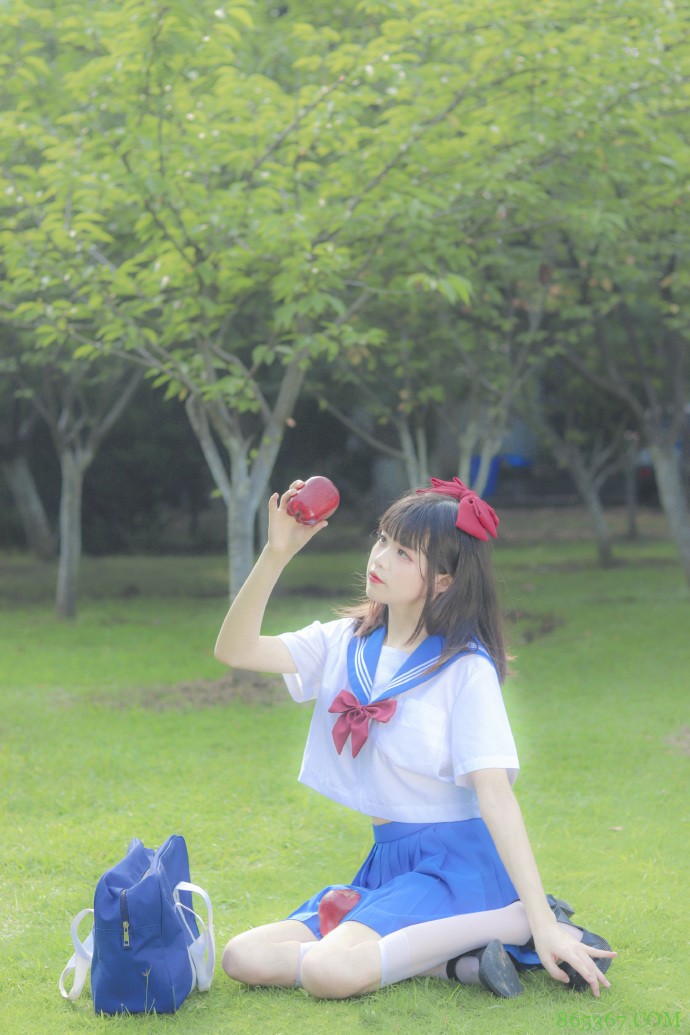 jk少女，她比苹果还甜！